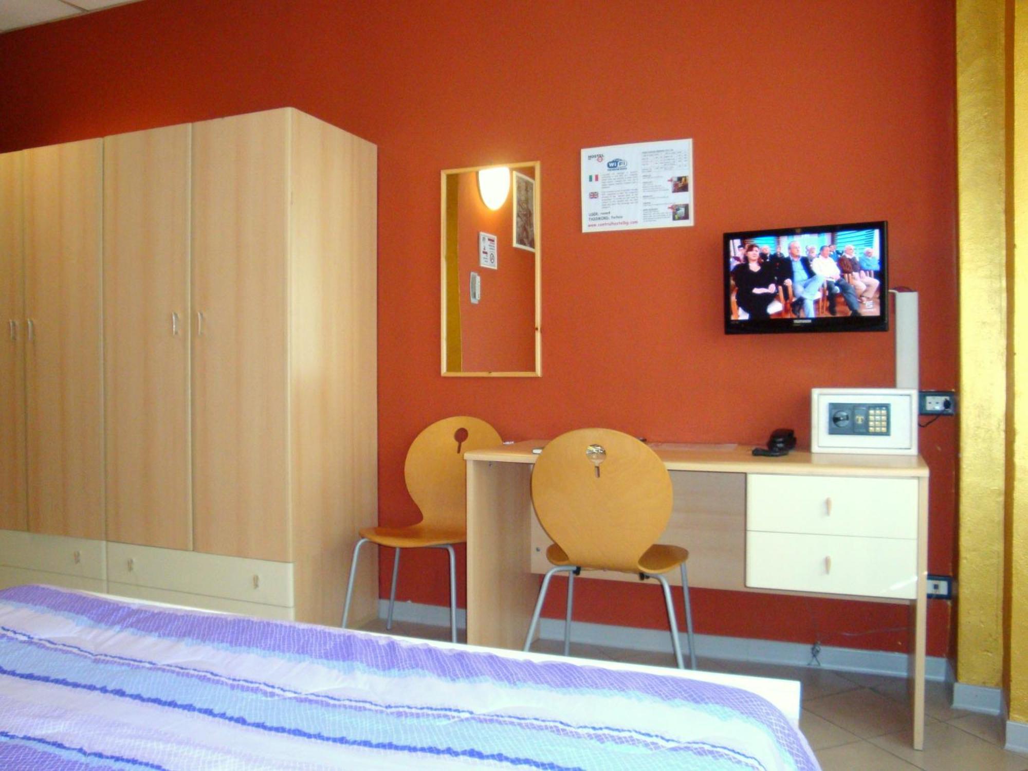 Central Hostel Bg Bergamo Kültér fotó